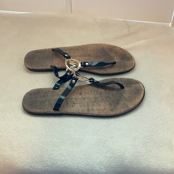 Michael Kors Black Sandals with Gold Logo - Picture 4 of 7